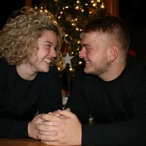 Meet your Posher, Lark